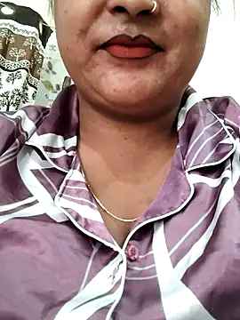Snapshot of cute_bhabi69 chatting on July 13, 2026, 3:42 am cute bhabi69 online show from July 13, 2026, 3:42 am