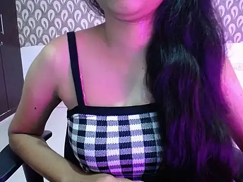 kiaraa 01 online show from July 19, 2026, 4:00 pm