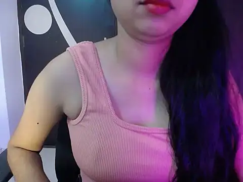 kiaraa 01 online show from July 27, 2026, 5:09 pm