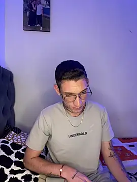 liam carter2 online show from July 11, 2026, 9:05 pm