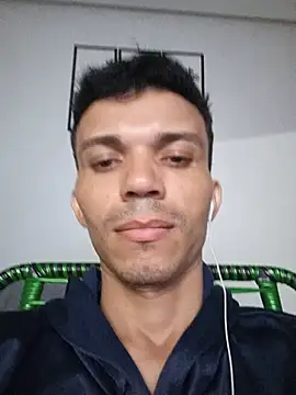 Snapshot of muriilob_ chatting on July 16, 2026, 3:45 am muriilob online show from July 16, 2026, 3:45 am