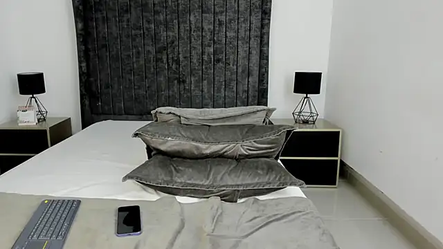 Snapshot of MiaKhal_ chatting on July 26, 2026, 3:47 am MiaKhal online show from July 26, 2026, 3:47 am