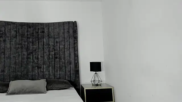 Snapshot of MiaKhal_ chatting on July 27, 2026, 3:46 am MiaKhal online show from July 27, 2026, 3:46 am