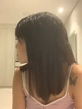 Snapshot of ruemi_rose chatting on July 30, 2026, 2:10 am ruemi rose online show from July 30, 2026, 2:10 am