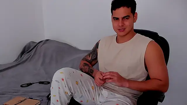 Snapshot of michael__jackzon chatting on July 28, 2026, 9:47 pm michael jackzon online show from July 28, 2026, 9:47 pm