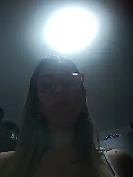 Alanabruner online show from July 23, 2026, 1:58 am