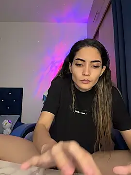 soymagdavega  online show from July 14, 2026, 11:38 am