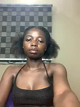 petiteebonyxx online show from July 23, 2026, 7:45 pm