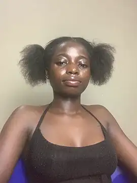 petiteebonyxx online show from July 29, 2026, 12:09 am