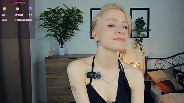 Snapshot of JanettePerro chatting on July 26, 2026, 8:49 pm JanettePerro online show from July 26, 2026, 8:49 pm