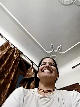 Snapshot of Gori_2 chatting on July 12, 2026, 5:04 pm Gori 2 online show from July 12, 2026, 5:04 pm