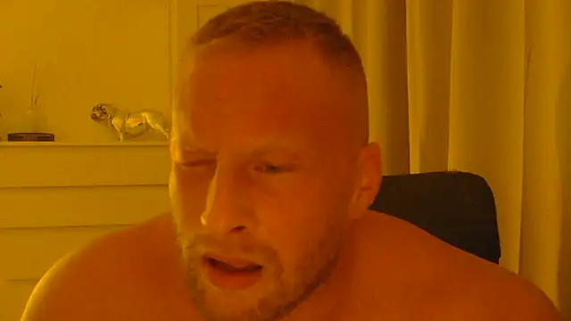 FitMarci online show from July 27, 2026, 10:06 pm