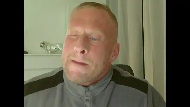 FitMarci online show from July 28, 2026, 8:34 pm