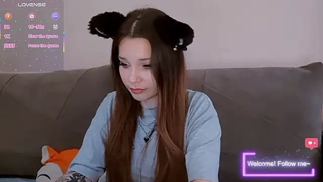 kittenalissa online show from July 18, 2026, 1:26 pm