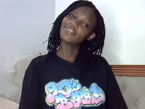 Snapshot of Luna_empress01 chatting on July 24, 2026, 8:40 pm Luna empress01 online show from July 24, 2026, 8:40 pm