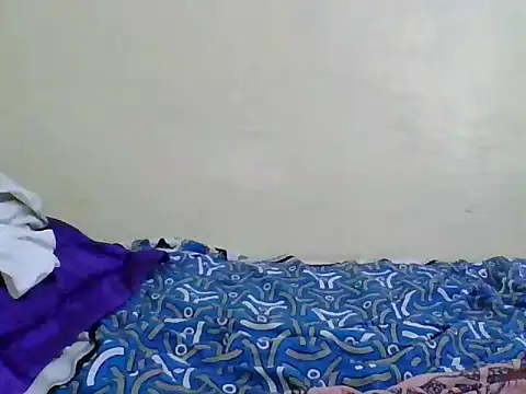 Snapshot of Gladysluna chatting on July 12, 2026, 10:01 pm Gladysluna online show from July 12, 2026, 10:01 pm