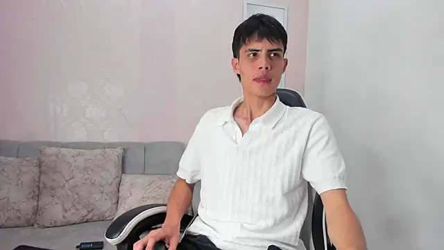 Snapshot of Thiago_Firee chatting on July 25, 2026, 7:11 pm Thiago Firee online show from July 25, 2026, 7:11 pm