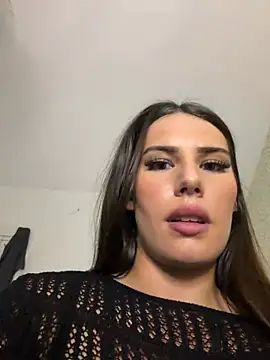 Snapshot of ItsMina_ chatting on July 24, 2026, 11:25 pm ItsMina online show from July 24, 2026, 11:25 pm