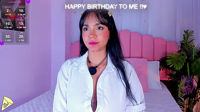sophieblake69 online show from July 24, 2026, 5:38 am