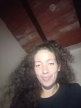 arianahillt online show from July 21, 2026, 4:04 am