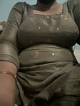 Snapshot of Punjabi_Bhabhi_07 chatting on July 25, 2026, 9:51 am Punjabi Bhabhi 07 online show from July 25, 2026, 9:51 am