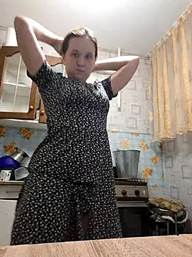JeanneLoryzia online show from July 23, 2026, 7:45 pm
