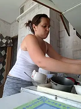 JeanneLoryzia online show from July 24, 2026, 8:01 am