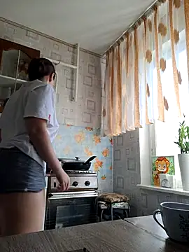 JeanneLoryzia online show from July 26, 2026, 7:26 am