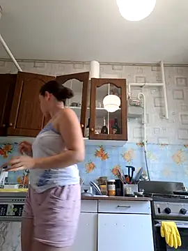 JeanneLoryzia online show from July 28, 2026, 12:59 pm