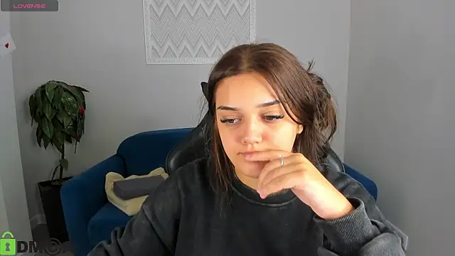 Aisha Sky online show from July 26, 2026, 9:16 am