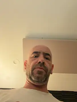 Snapshot of Vito2756 chatting on July 21, 2026, 6:38 am Vito2756 online show from July 21, 2026, 6:38 am