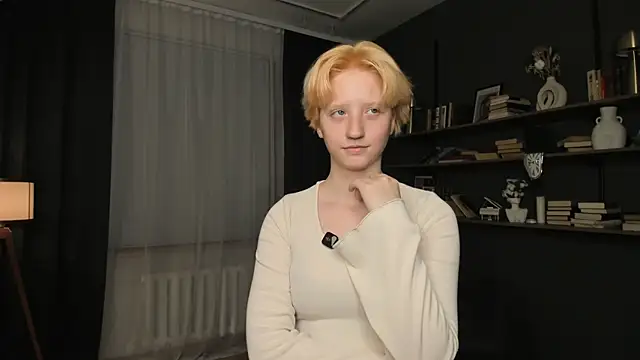 Snapshot of KelleCullison chatting on July 23, 2026, 8:07 pm KelleCullison online show from July 23, 2026, 8:07 pm