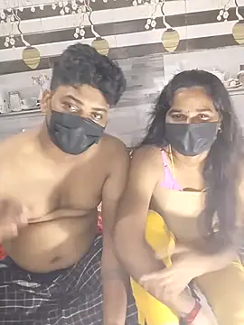 Snapshot of Tamil_555_Couples chatting on July 20, 2026, 5:59 pm Tamil 555 Couples online show from July 20, 2026, 5:59 pm
