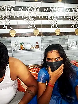 Snapshot of Tamil_555_Couples chatting on July 25, 2026, 8:01 am Tamil 555 Couples online show from July 25, 2026, 8:01 am