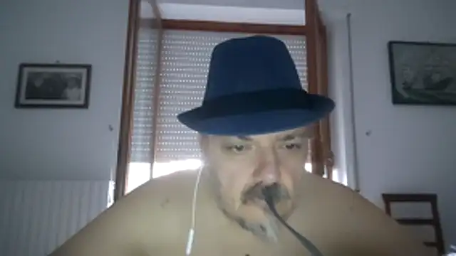 Theitalianpapi online show from July 23, 2026, 4:10 am