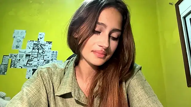 DeboraSalcido online show from July 28, 2026, 7:39 pm