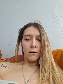 Snapshot of flortemptationn chatting on July 28, 2026, 3:54 pm flortemptationn online show from July 28, 2026, 3:54 pm