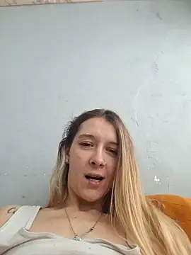 Snapshot of flortemptationn chatting on July 28, 2026, 5:01 pm flortemptationn online show from July 28, 2026, 5:01 pm