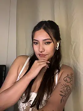 Angellique 23x online show from July 21, 2026, 3:53 am