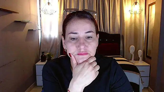 kathekitten online show from July 18, 2026, 7:50 pm