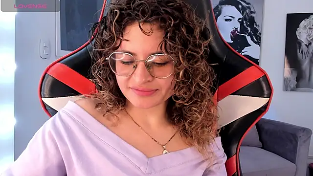 Emily fiori online show from July 29, 2026, 3:26 am