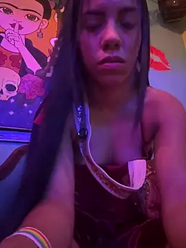 Snapshot of helen_vidal2 chatting on July 20, 2026, 3:21 am helen vidal2 online show from July 20, 2026, 3:21 am