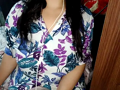 Snapshot of naughty_rosiee chatting on July 22, 2026, 12:30 pm naughty rosiee online show from July 22, 2026, 12:30 pm