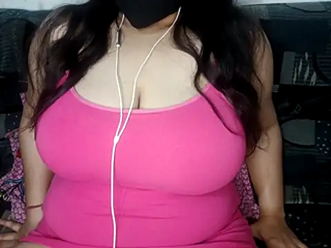 Snapshot of naughty_rosiee chatting on July 27, 2026, 5:25 am naughty rosiee online show from July 27, 2026, 5:25 am