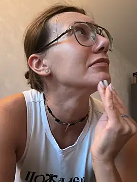 Fiona 12 online show from July 23, 2026, 2:15 pm