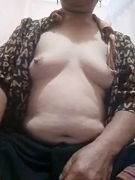 -Camelia- online show from July 25, 2026, 12:31 am