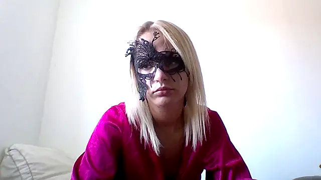 Snapshot of JeuneCharme1 chatting on July 15, 2026, 1:38 pm JeuneCharme1 online show from July 15, 2026, 1:38 pm