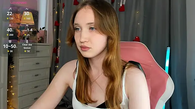 CozyKisses online show from July 24, 2026, 9:29 am