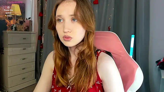 CozyKisses online show from July 26, 2026, 9:27 am