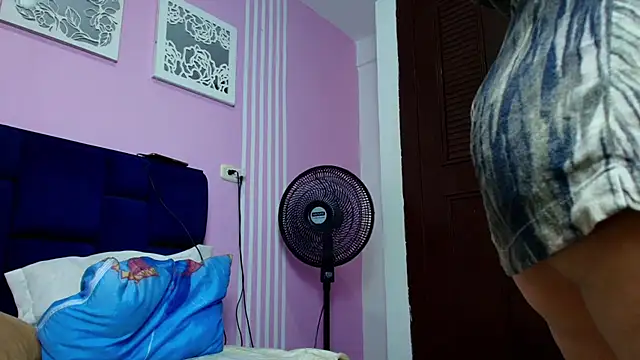 Snapshot of Kameron_Tonny chatting on July 25, 2026, 10:24 am Kameron Tonny online show from July 25, 2026, 10:24 am
